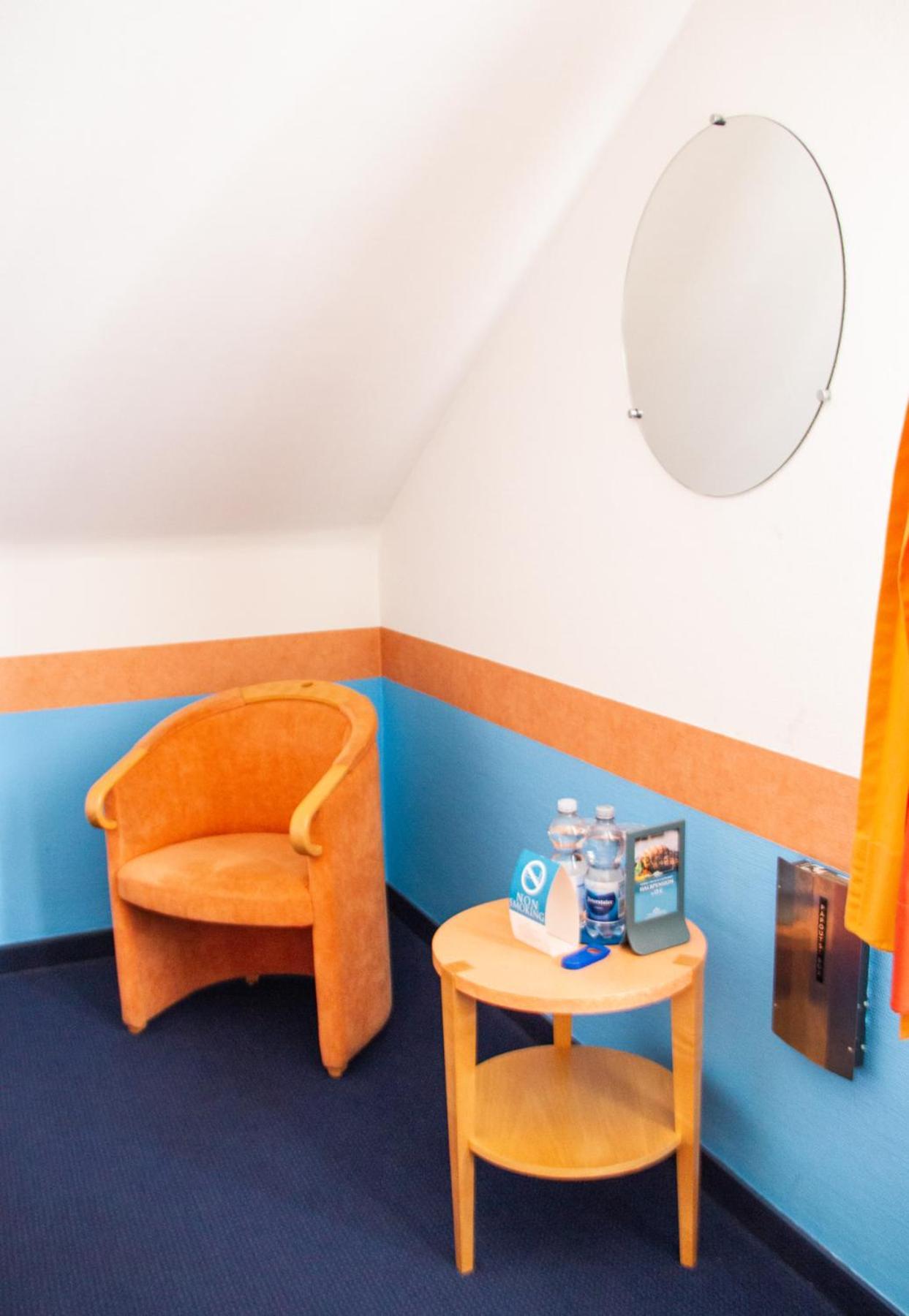 Hotel-Restaurant Steuermann Karlsruhe Esterno foto